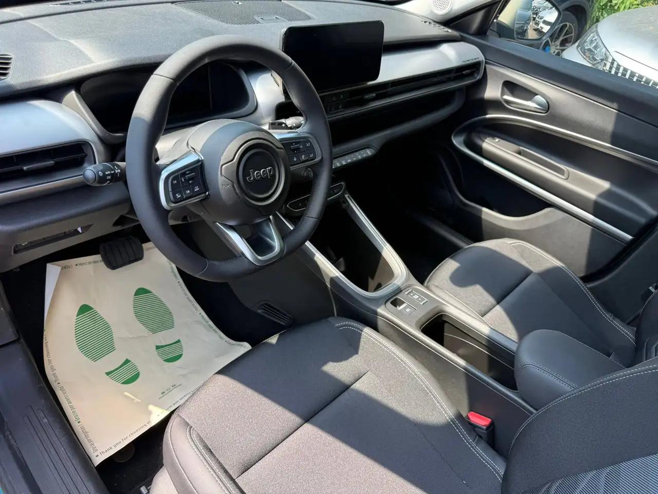 Jeep Avenger 6