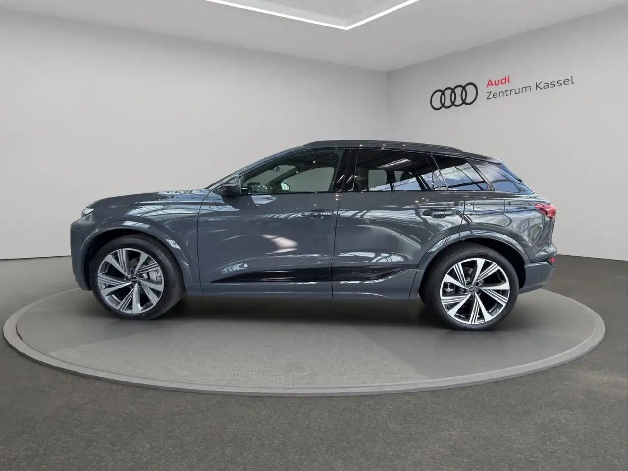 Audi Q6 2