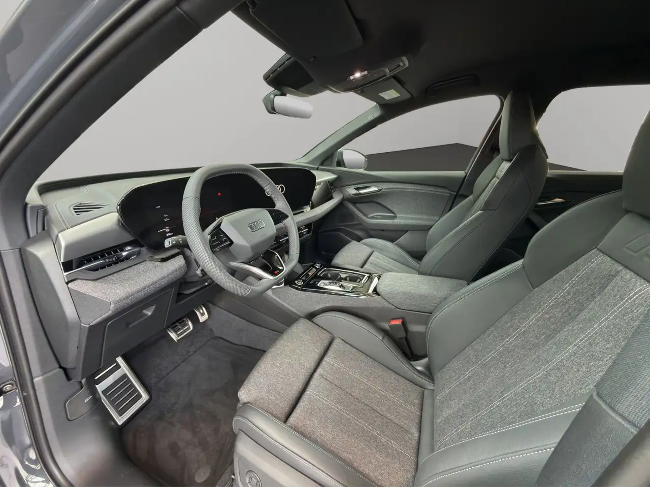 Audi Q6 9