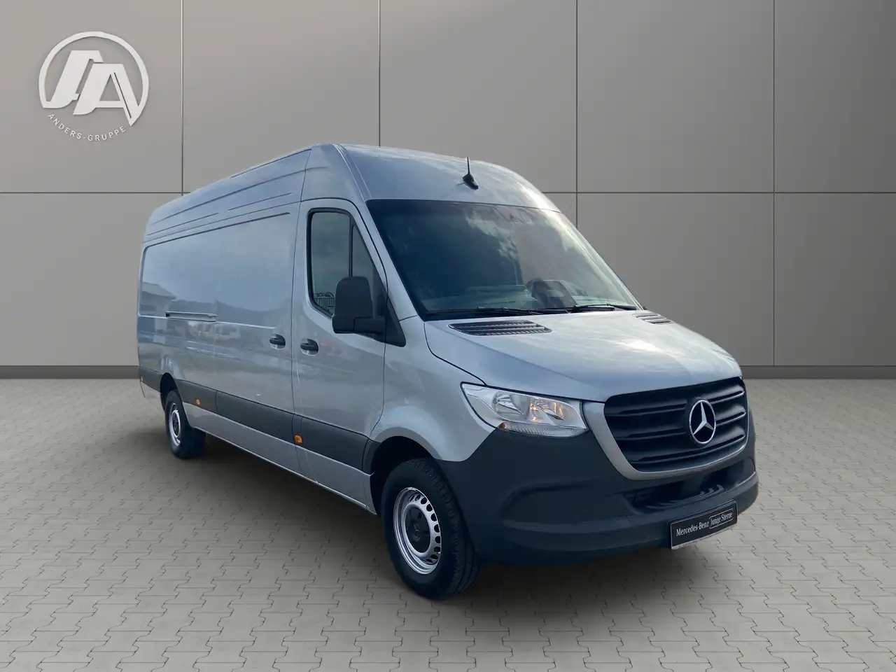 Mercedes-Benz Sprinter 317 3