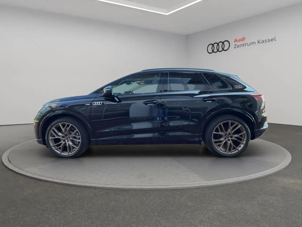 Audi Q4 4