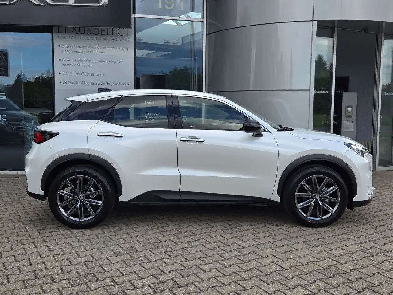 Lexus LBX 4