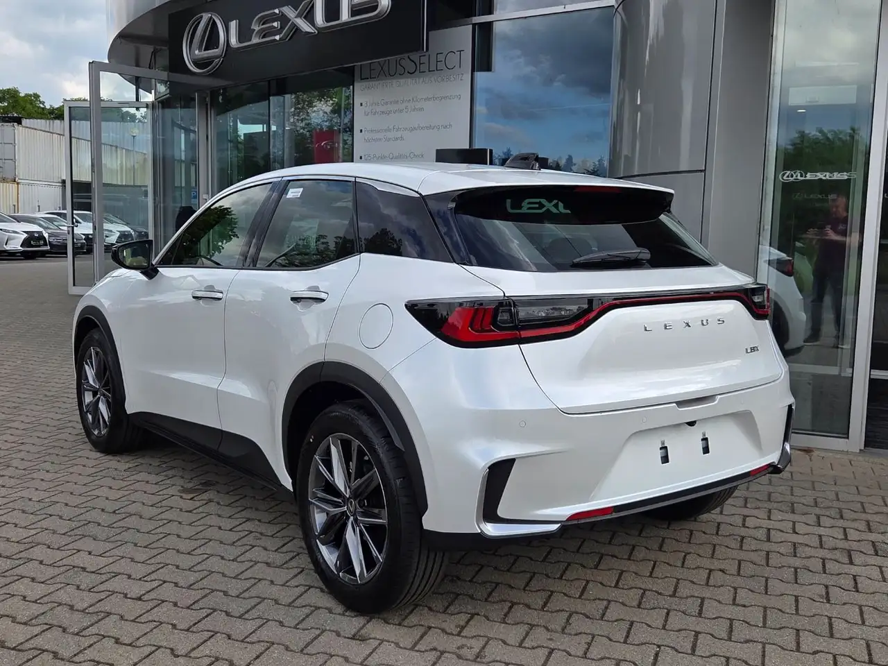 Lexus LBX 5