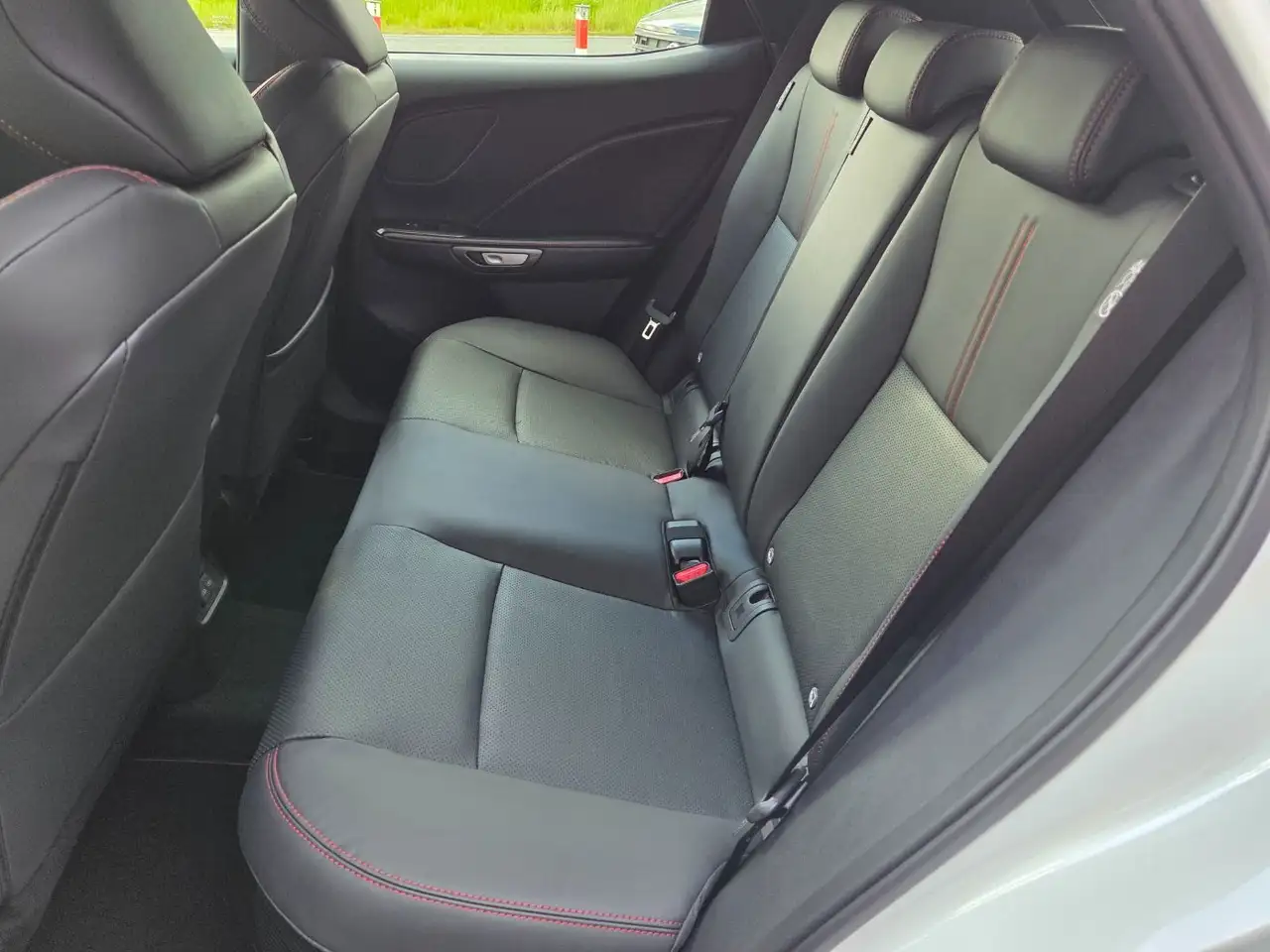 Lexus LBX 9
