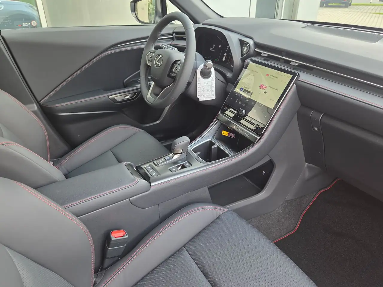 Lexus LBX 10