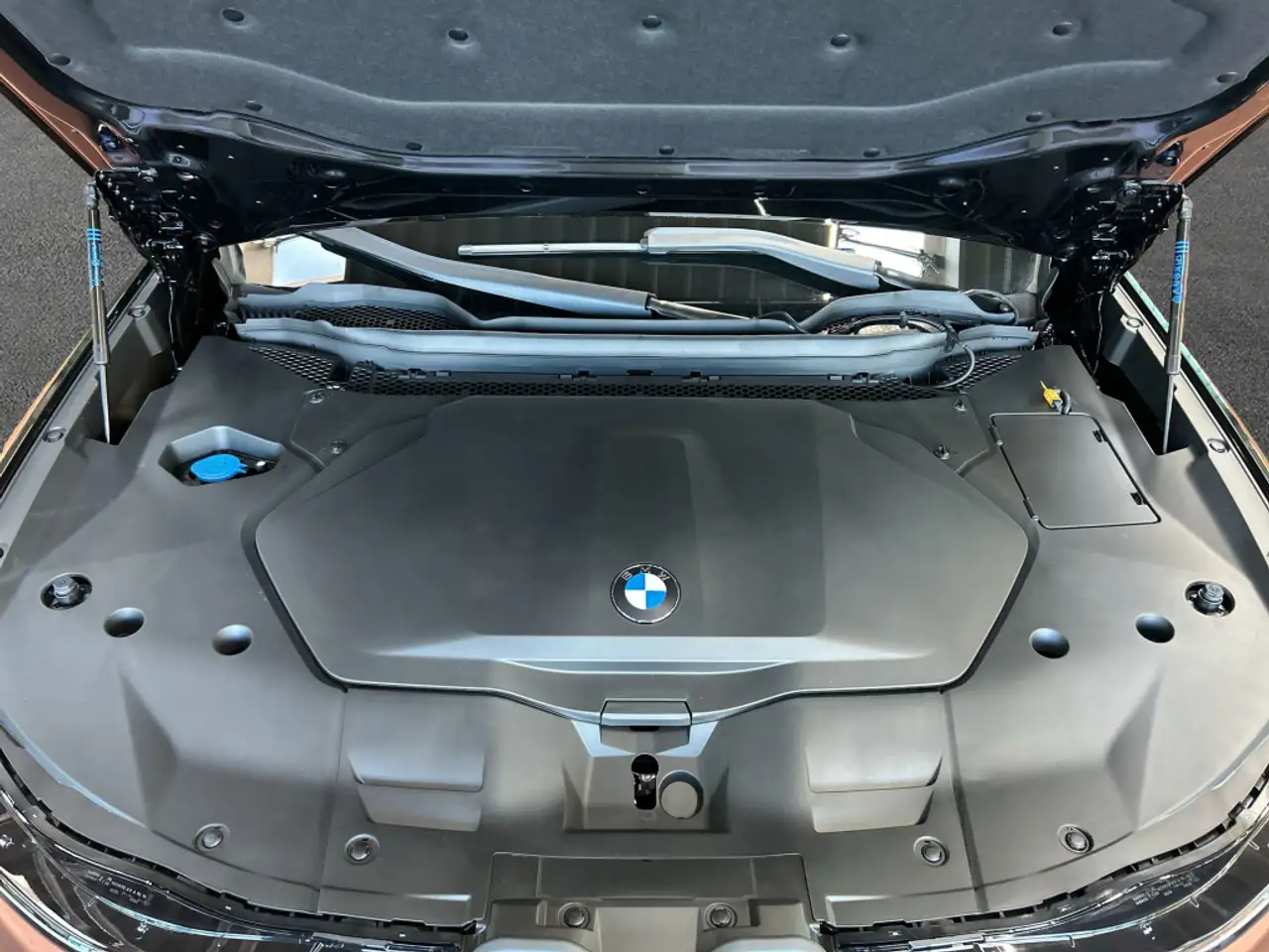 BMW iX3 50 9