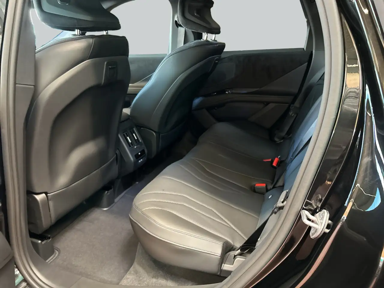 BMW iX3 50 13