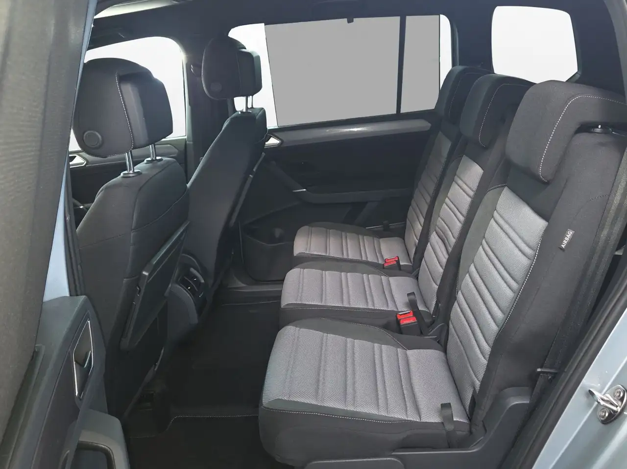 Volkswagen Touran 8