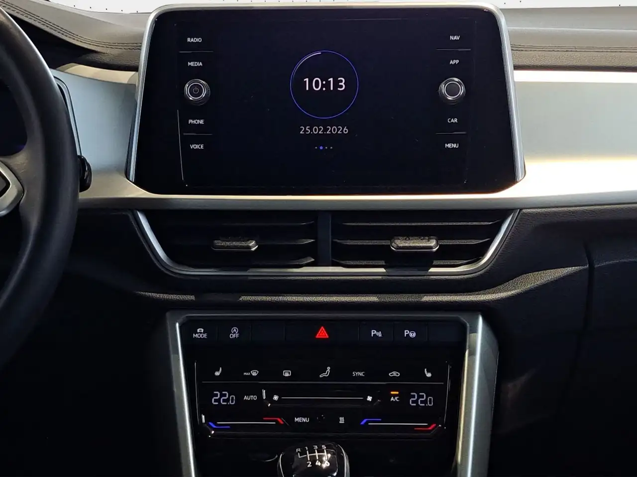 Volkswagen T-Roc 8
