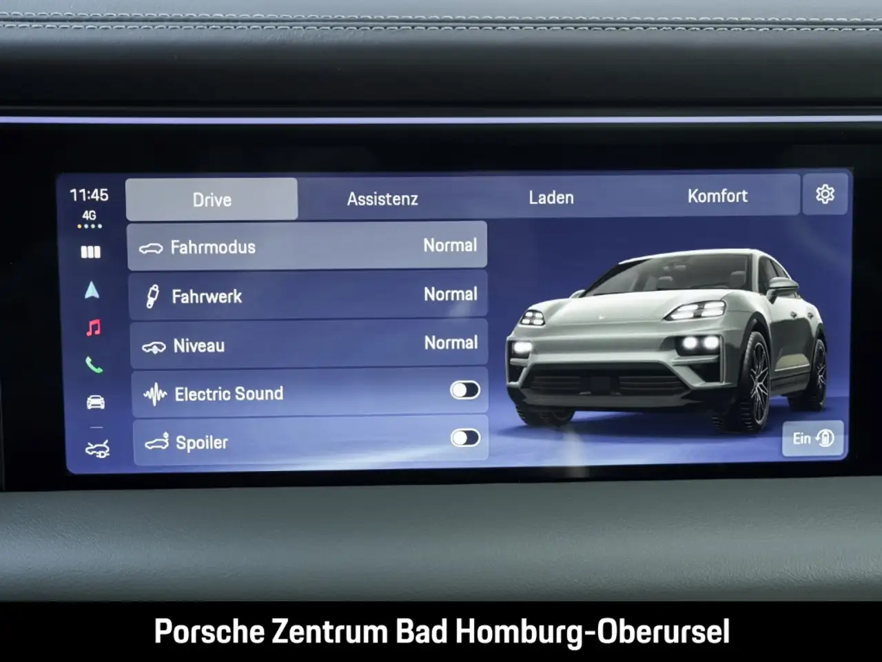 Porsche Macan 4 12