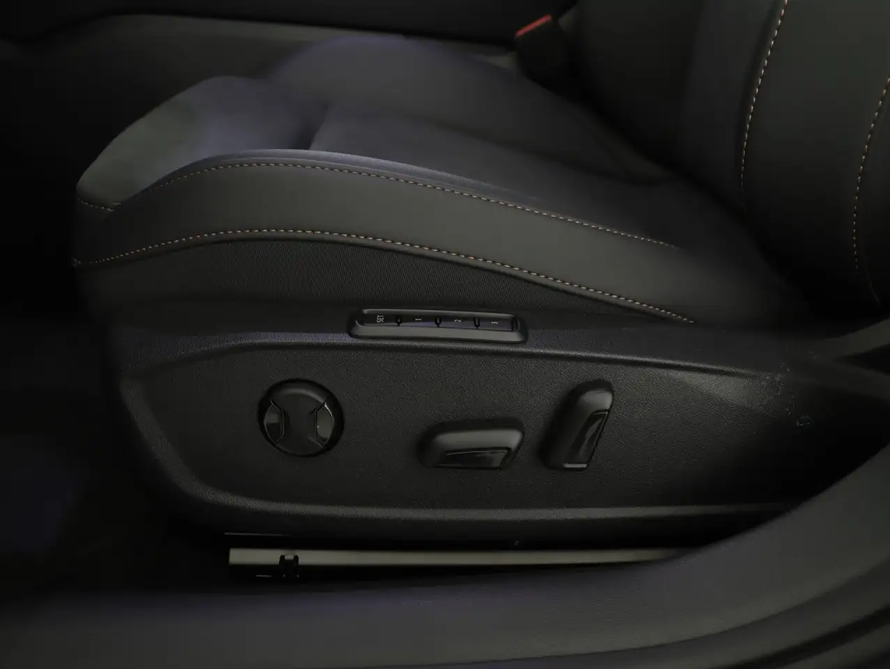 Cupra Leon 8