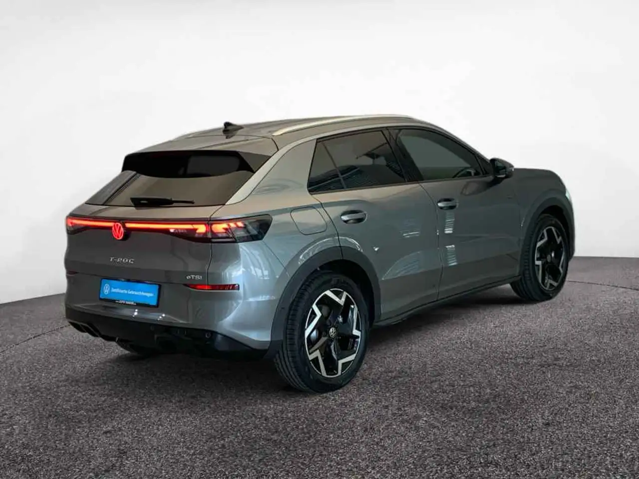 Volkswagen T-Roc 6