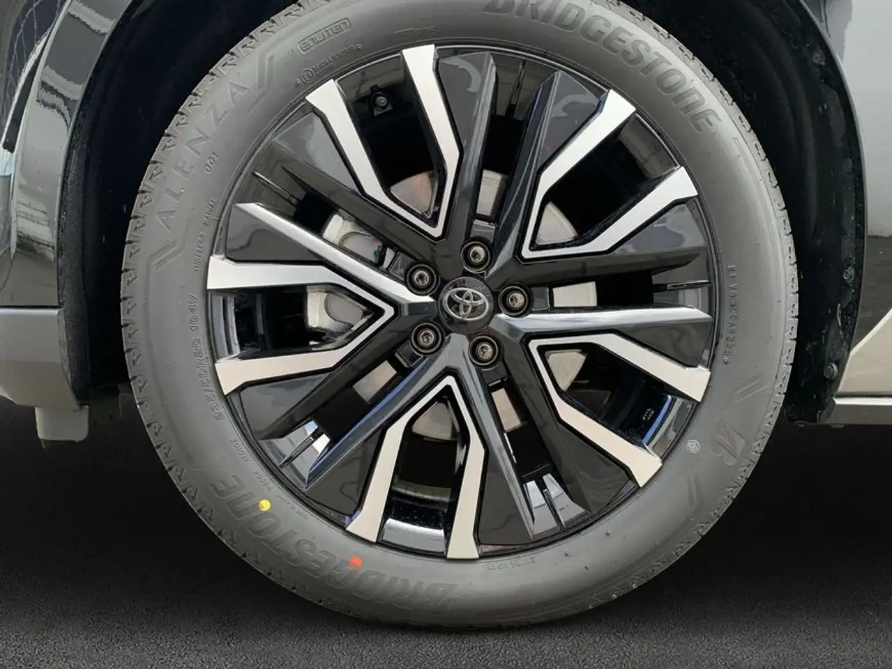 Toyota bZ4X 7