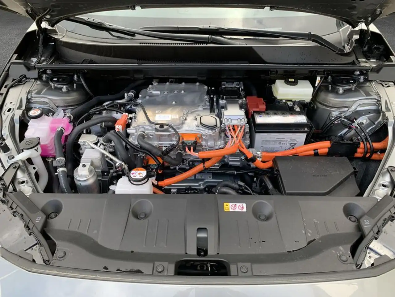 Toyota bZ4X 8
