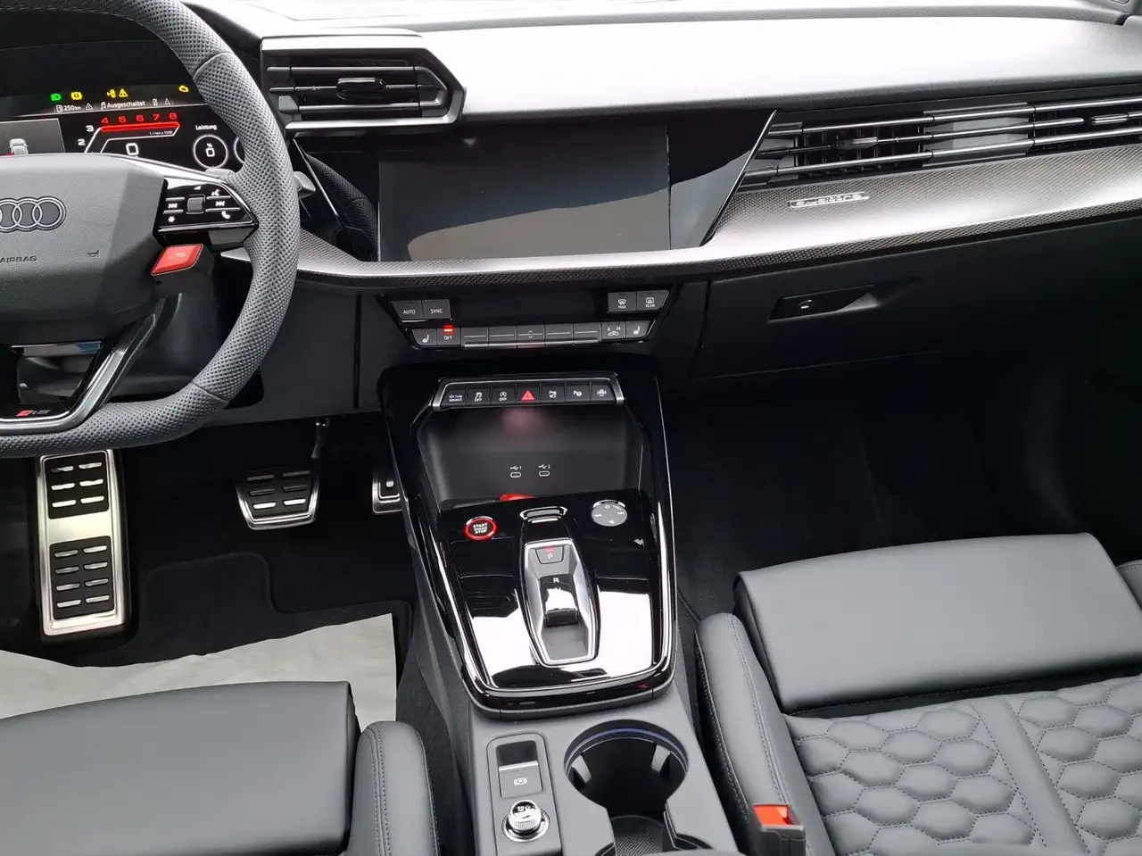 Audi RS3 5