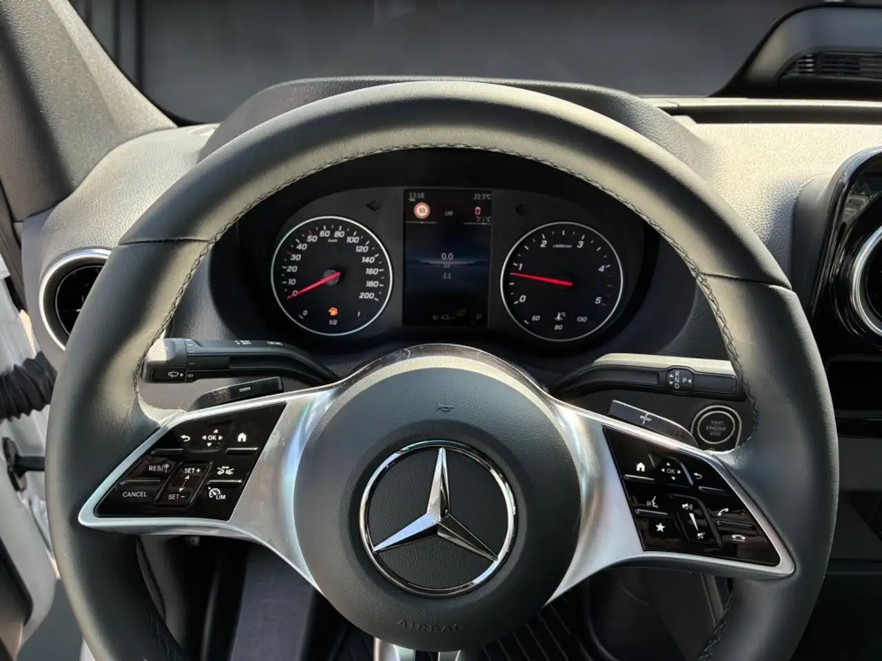 Mercedes-Benz Sprinter 419 8