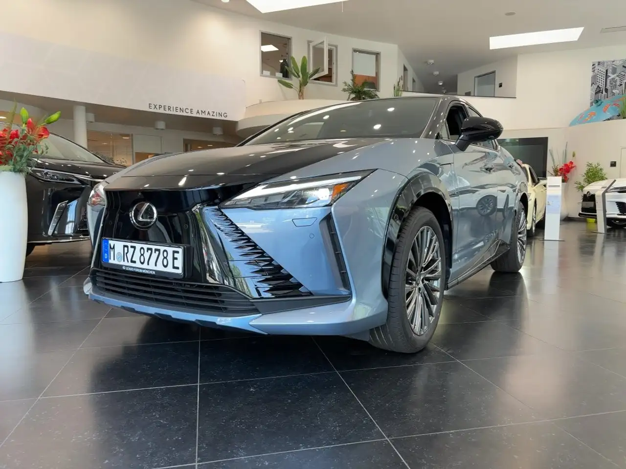 Lexus RZ