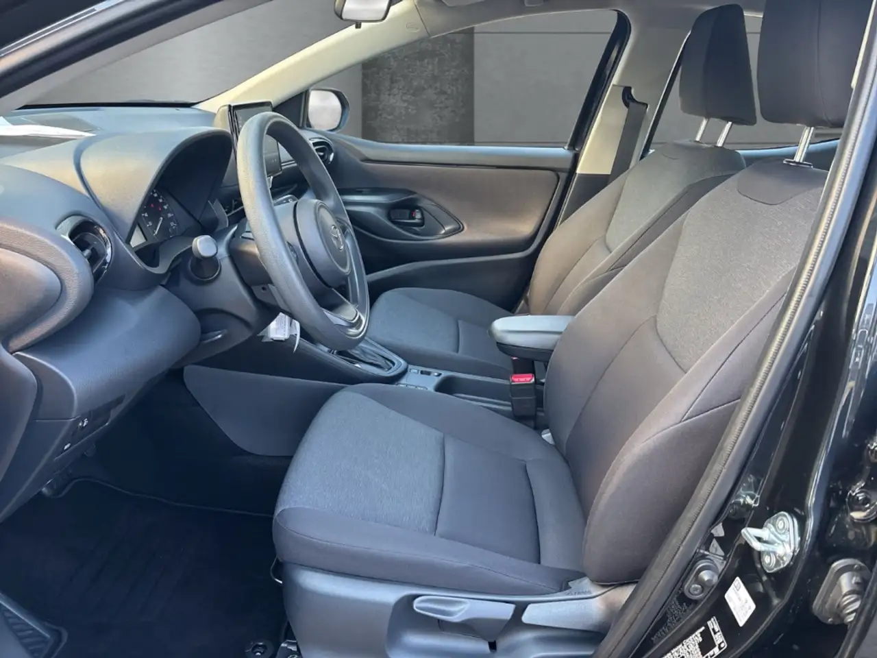 Mazda 2 8
