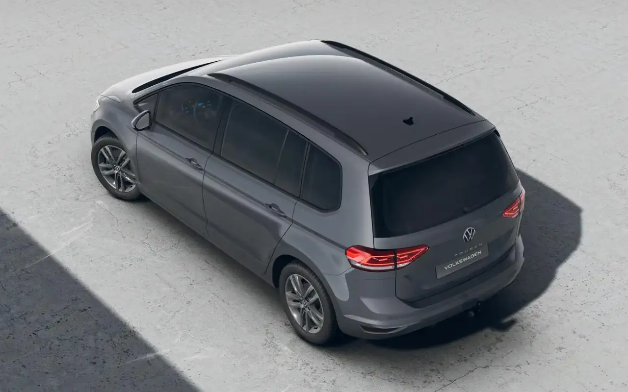 Volkswagen Touran 8