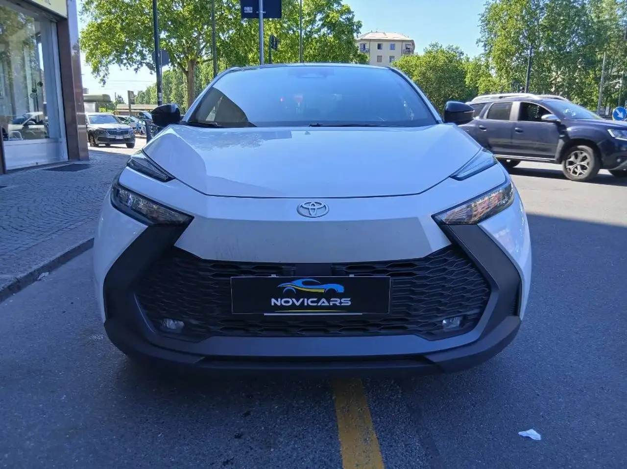 Toyota C-HR 3