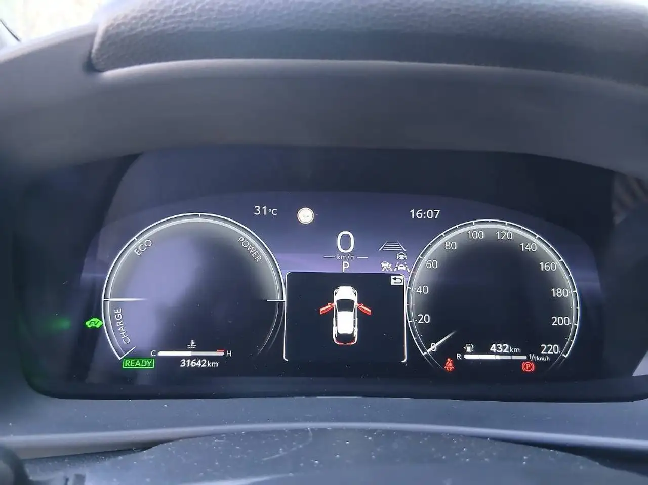 Toyota C-HR 10