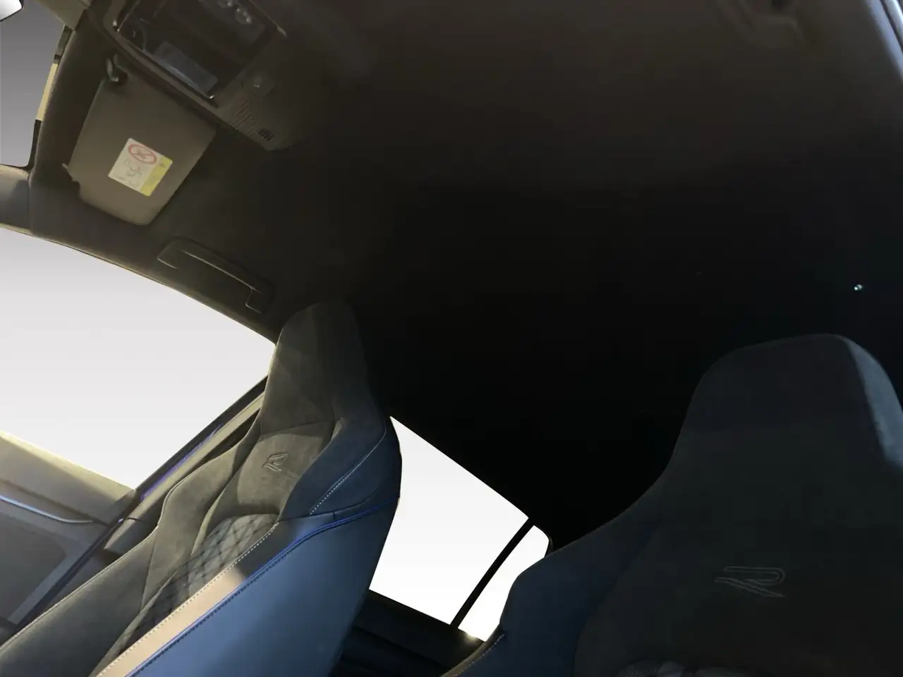 Volkswagen Golf 11