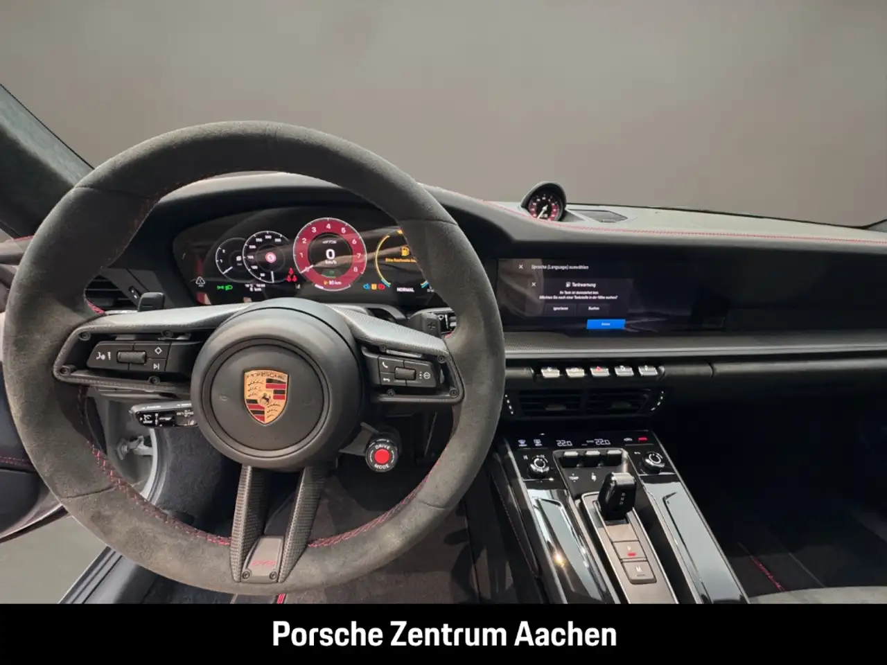 Porsche 992 911 13