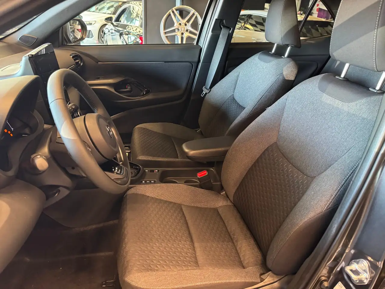 Toyota Yaris 9