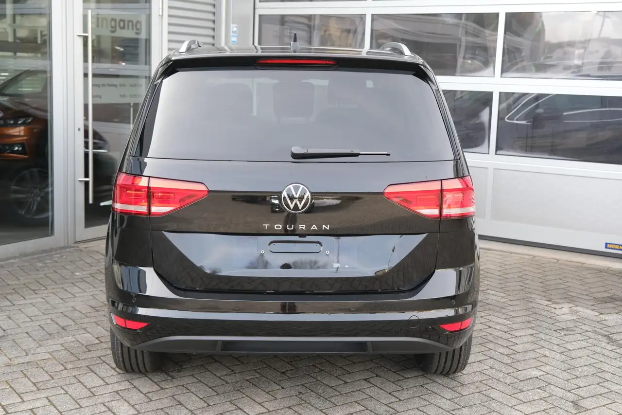 Volkswagen Touran 4