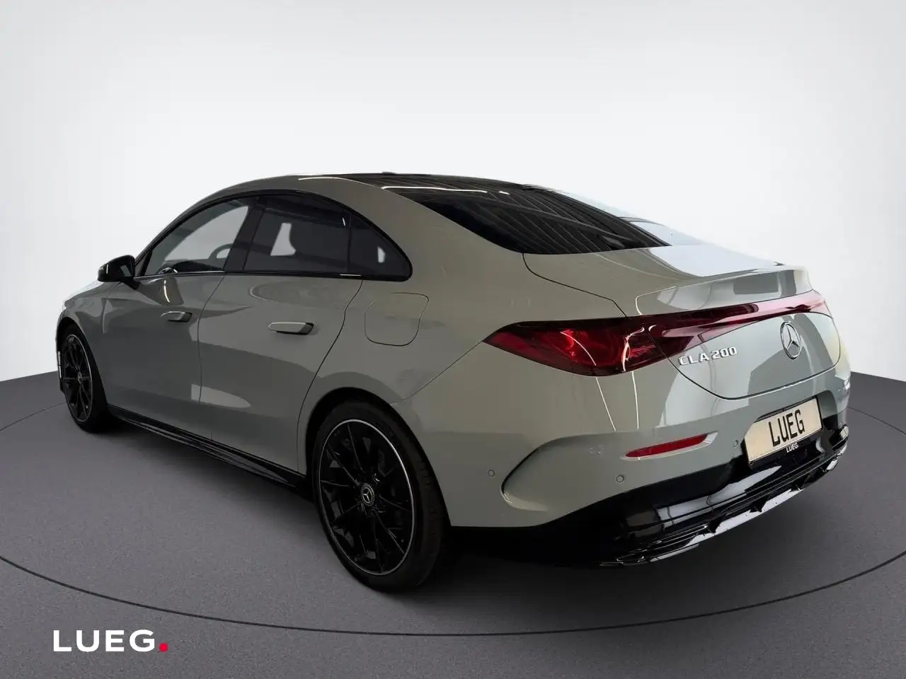 Mercedes-Benz CLA 200 4