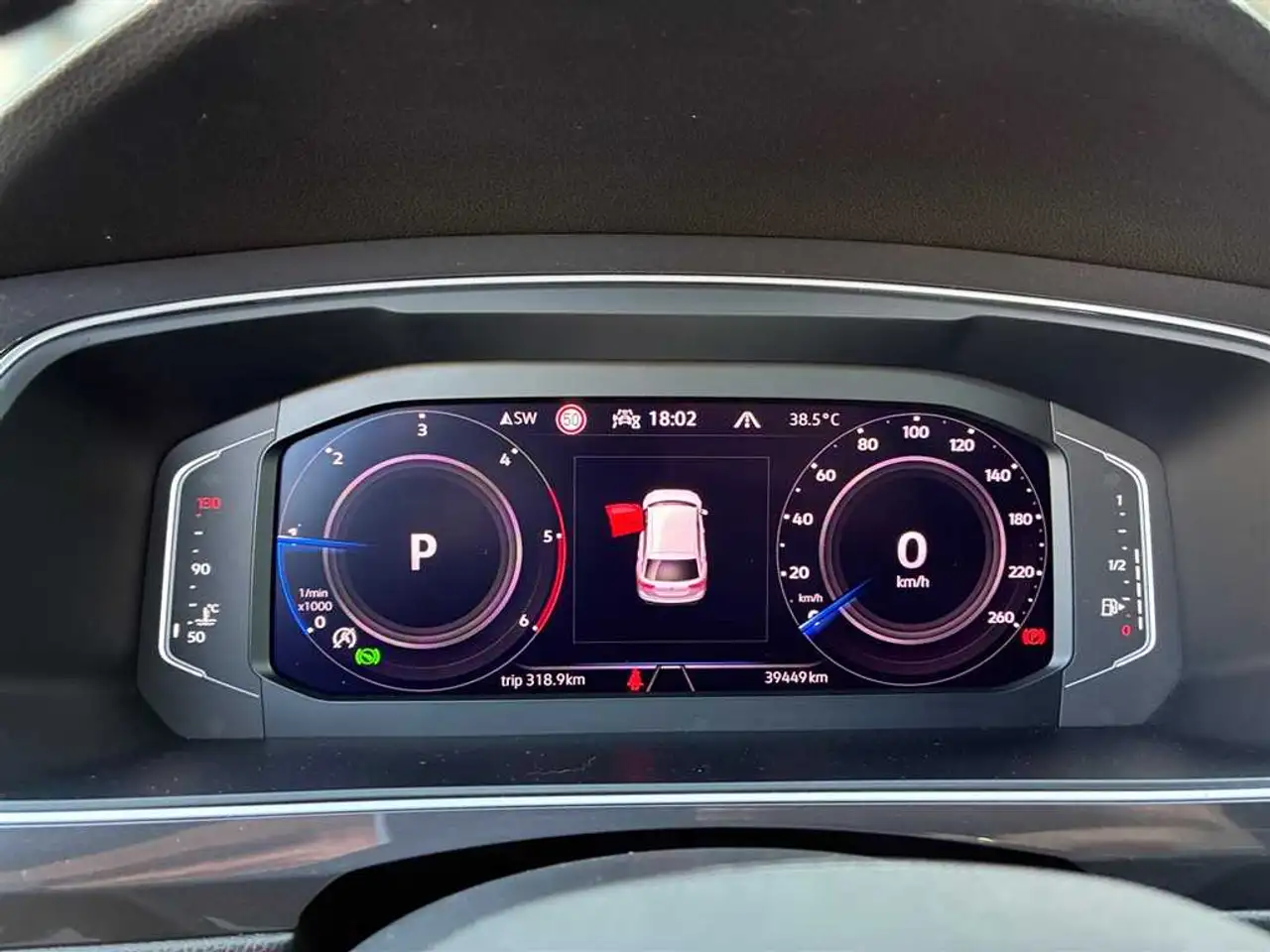 Volkswagen Tiguan 9