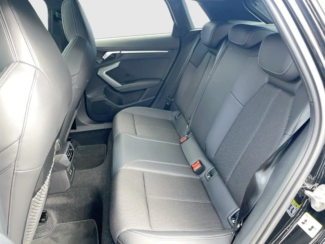 Audi A3 35 16