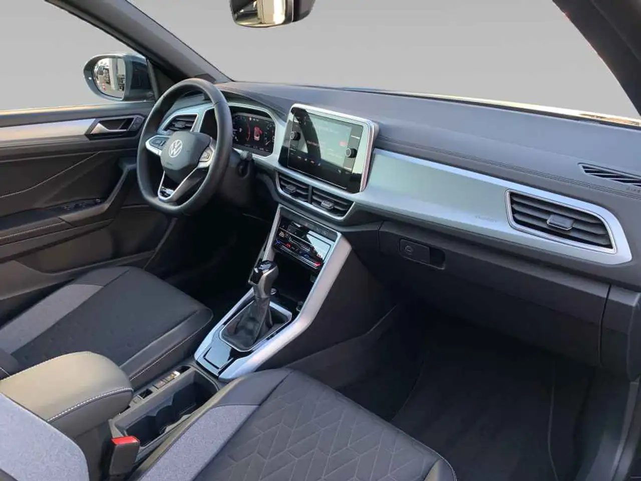 Volkswagen T-Roc 13