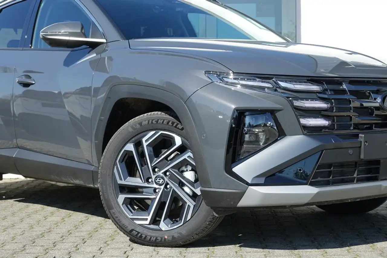 Hyundai TUCSON 6