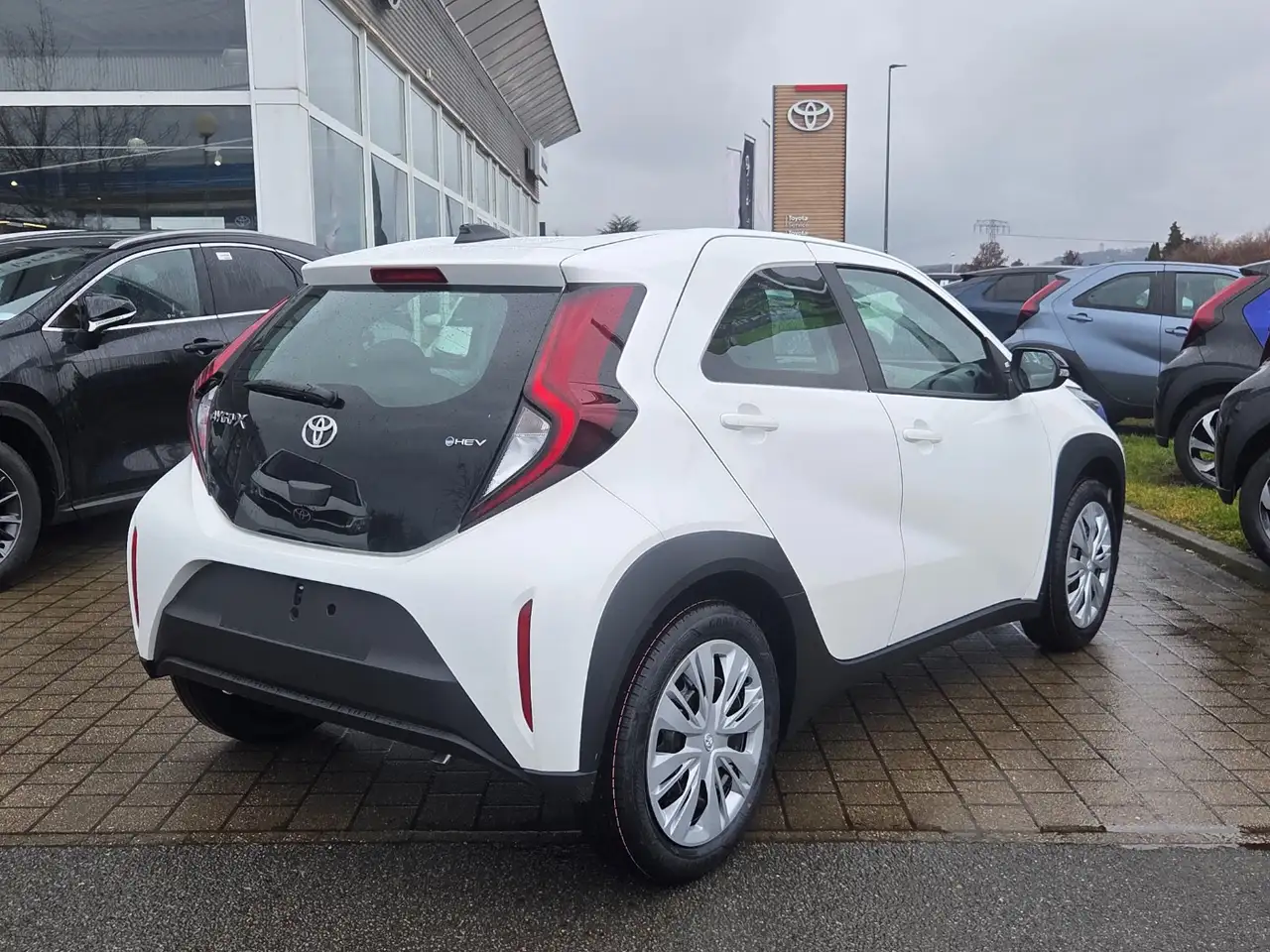 Toyota Aygo X 4