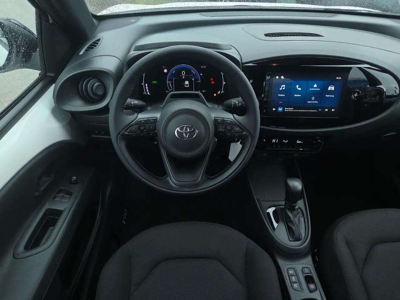 Toyota Aygo X 7