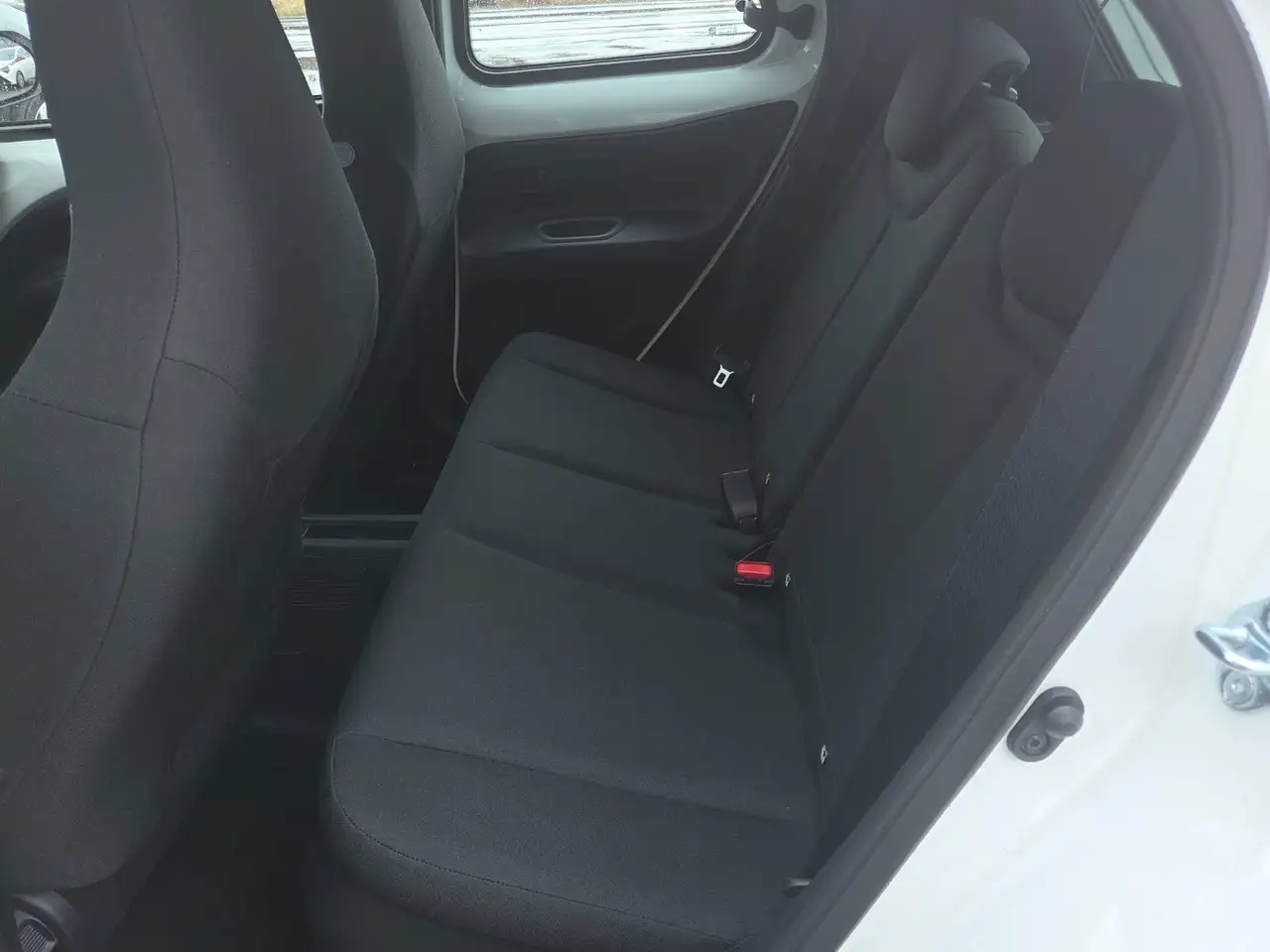 Toyota Aygo X 8