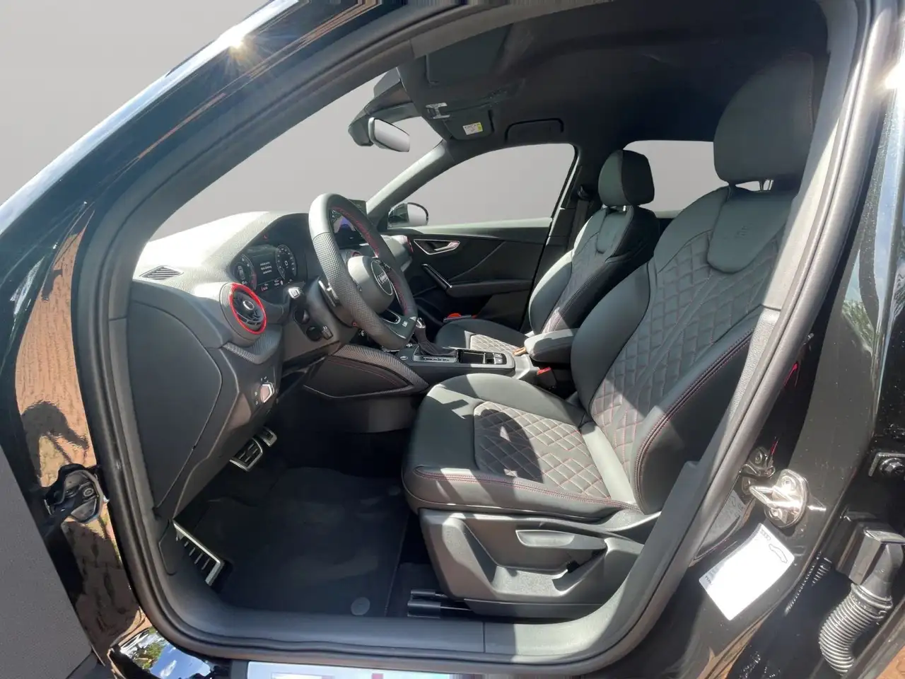 Audi Q2 9