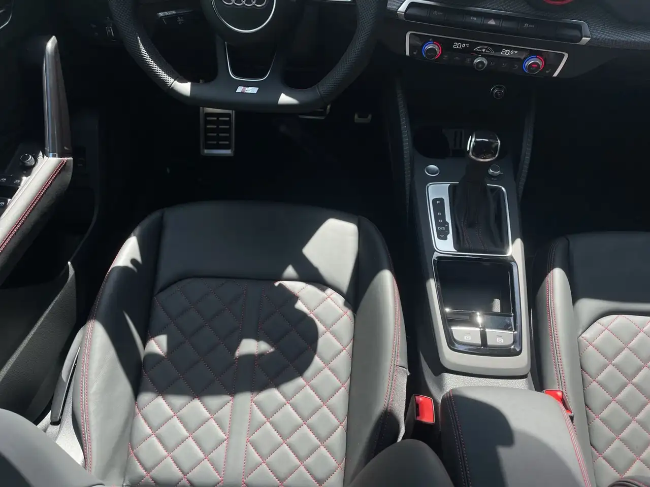 Audi Q2 13