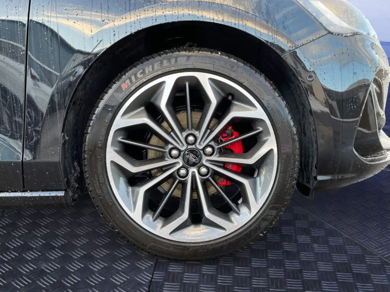 Ford Focus 16