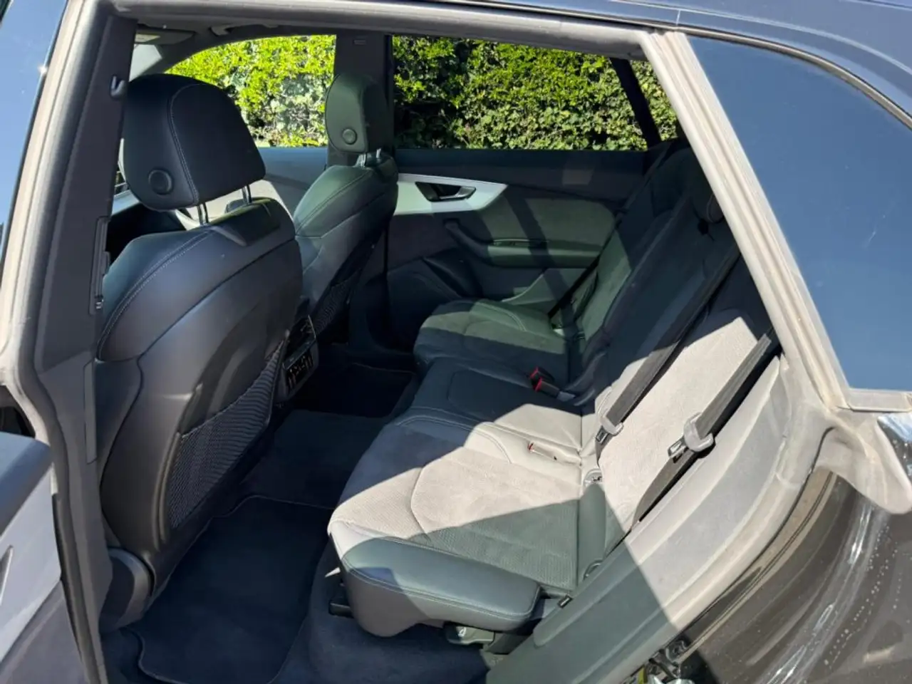 Audi Q8 50 12