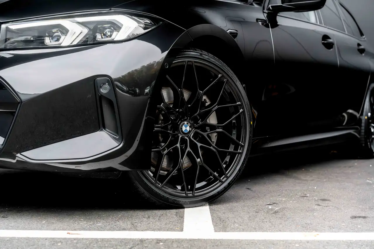BMW 330 4