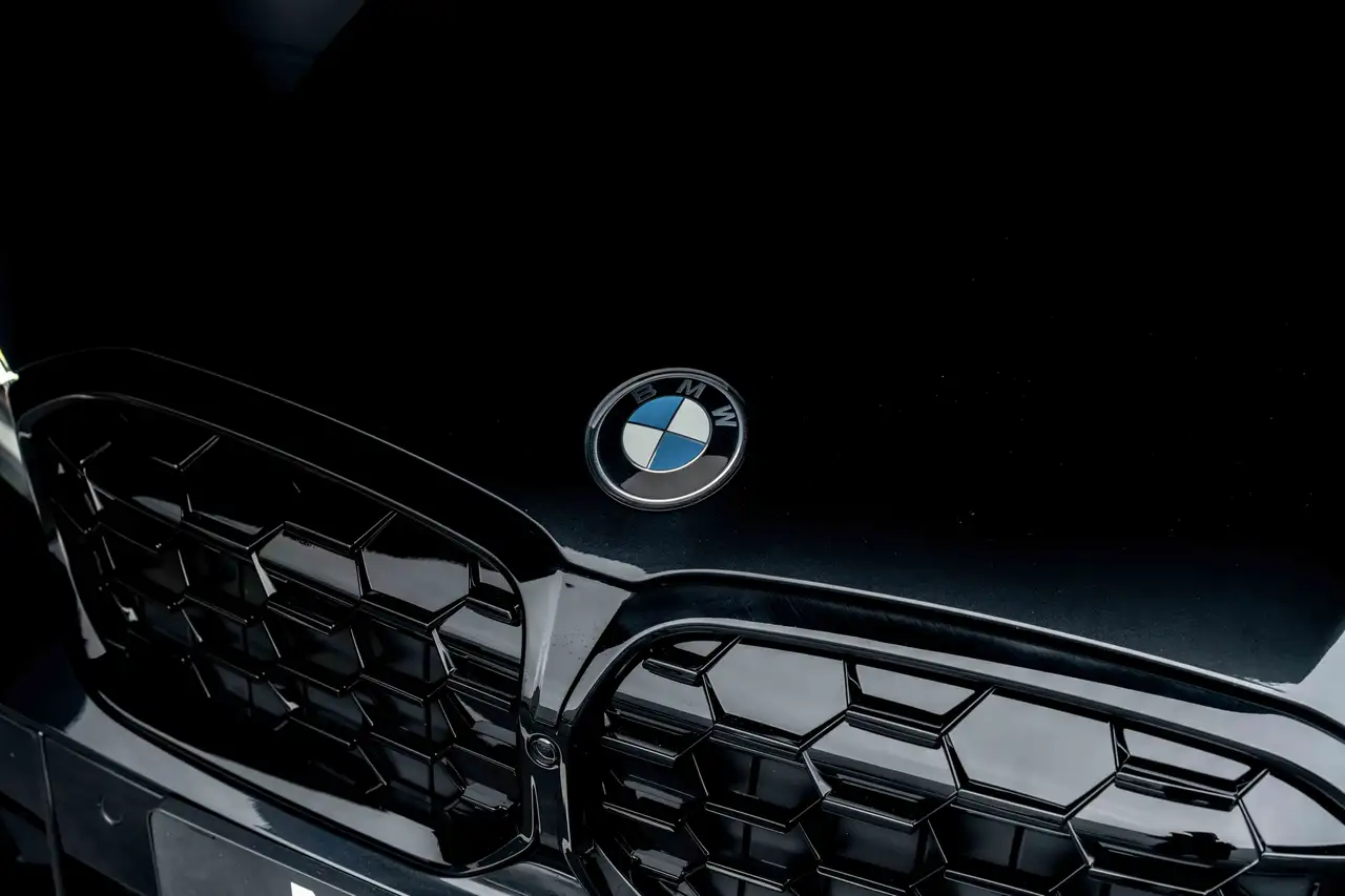 BMW 330 6