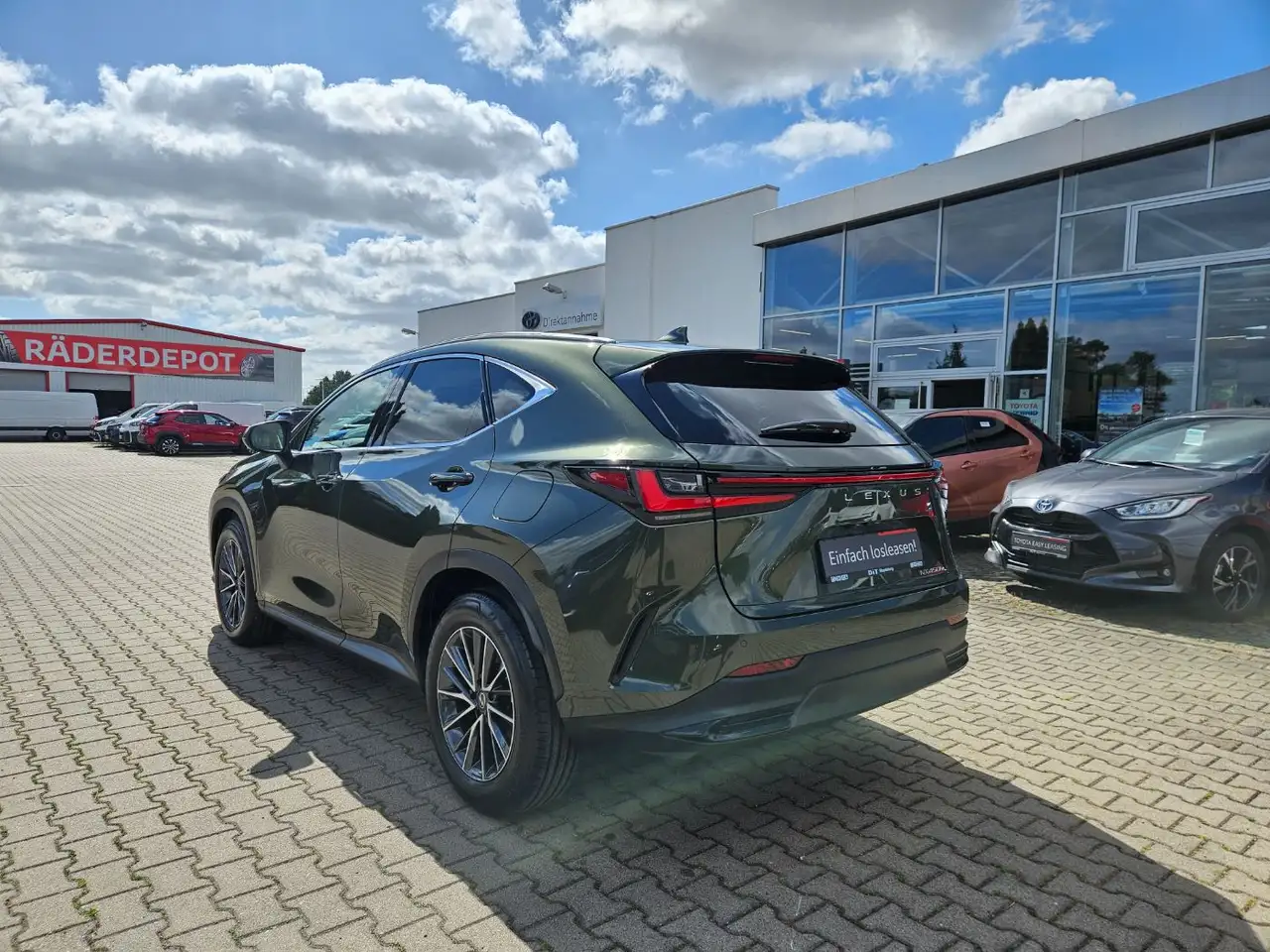 Lexus NX 8
