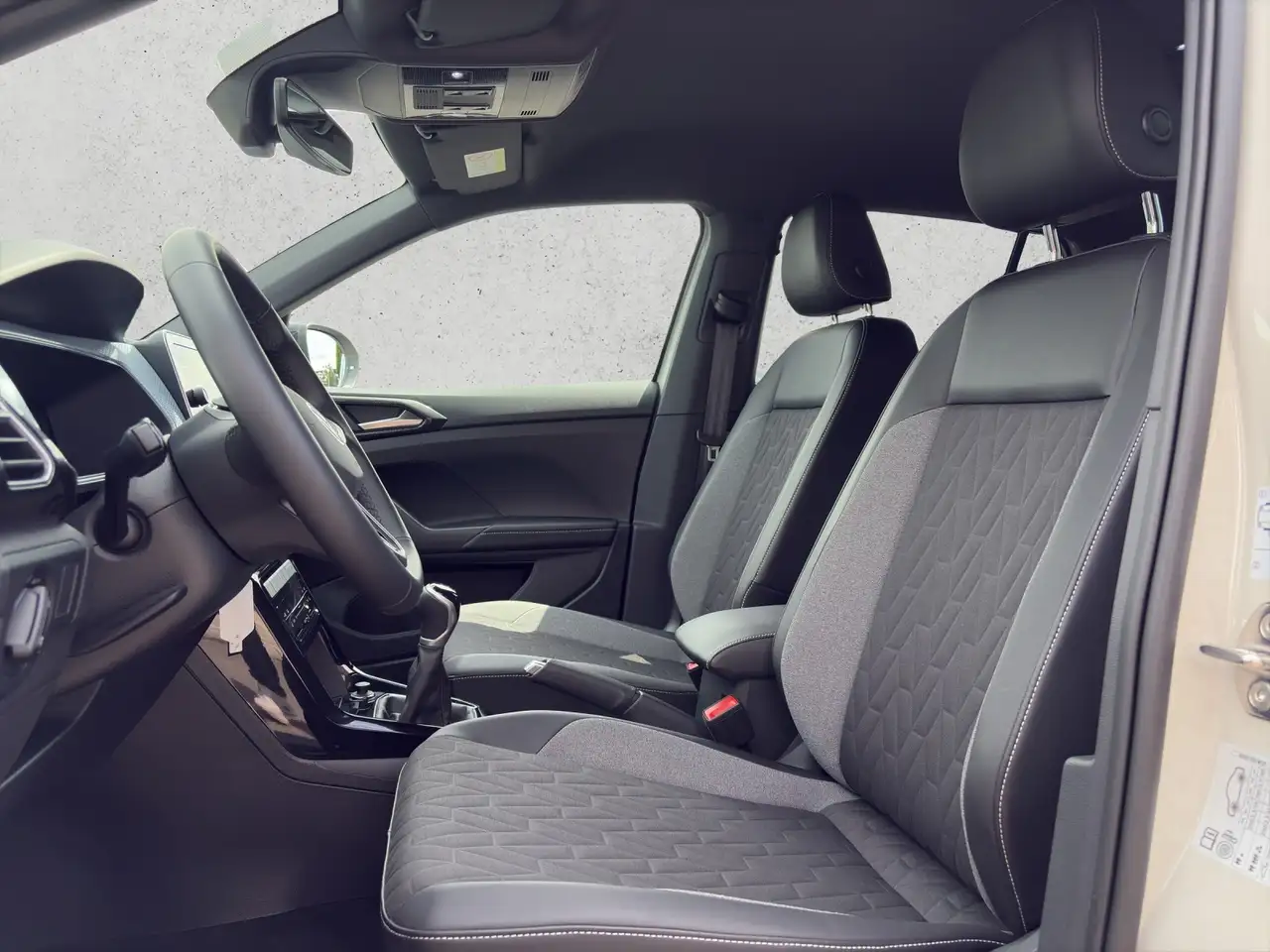 Volkswagen T-Cross 9