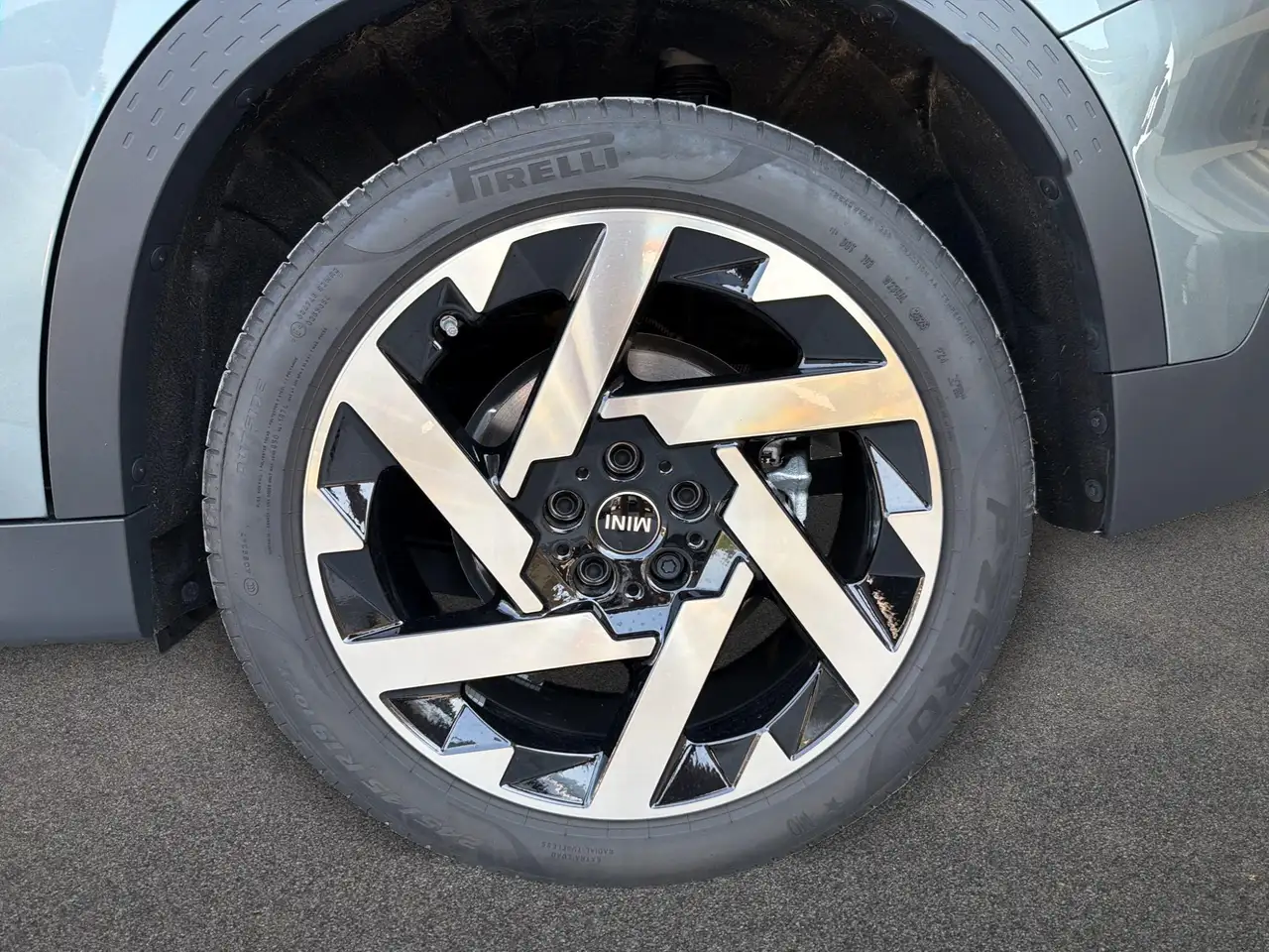 Mini Countryman 9