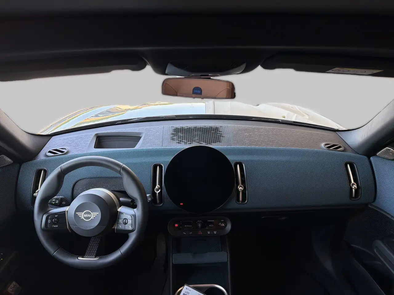 Mini Countryman 11