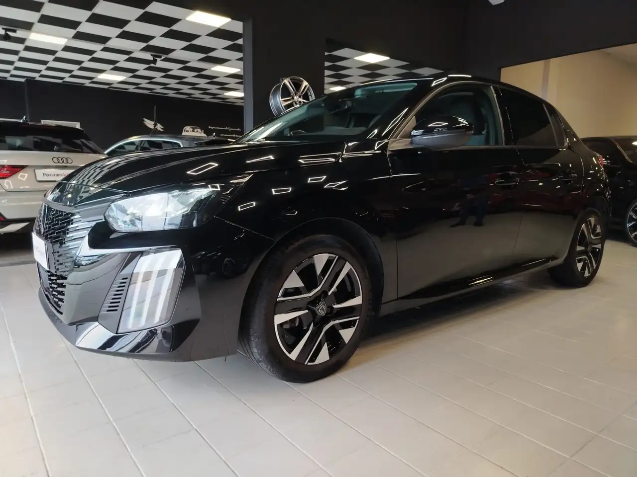 Peugeot 208 4