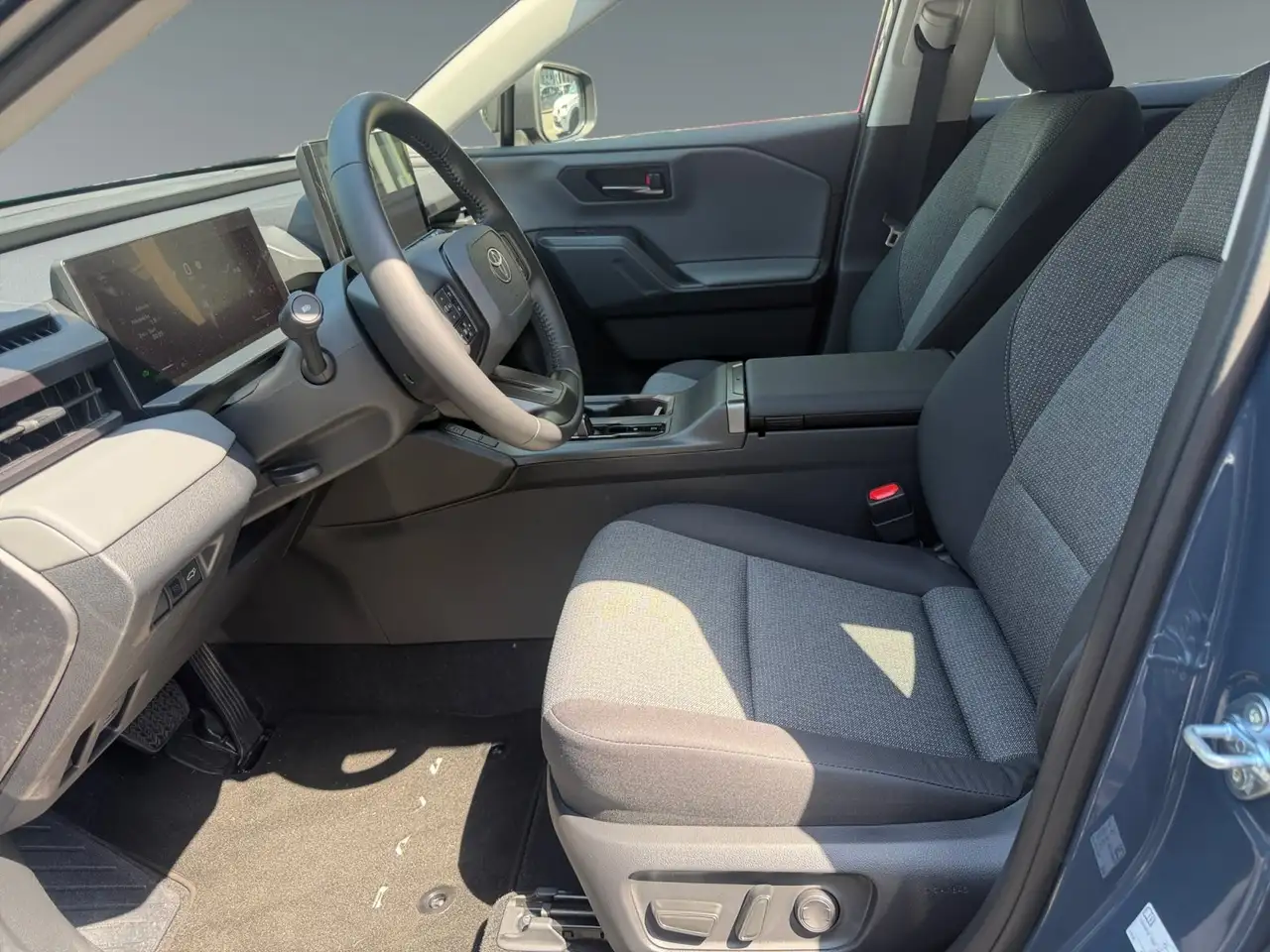 Toyota RAV4 10