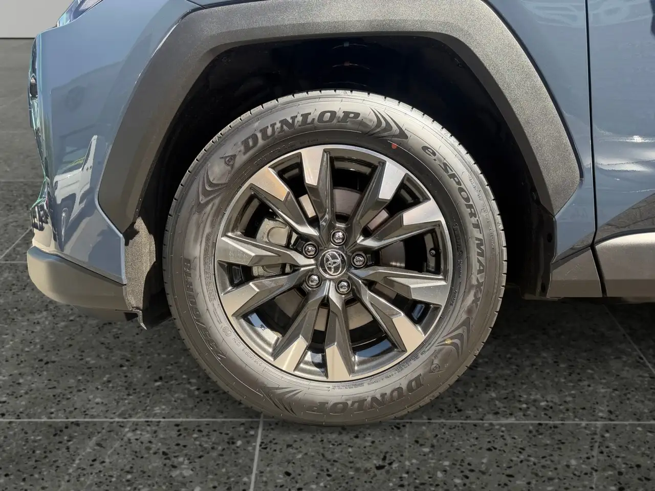 Toyota RAV4 15